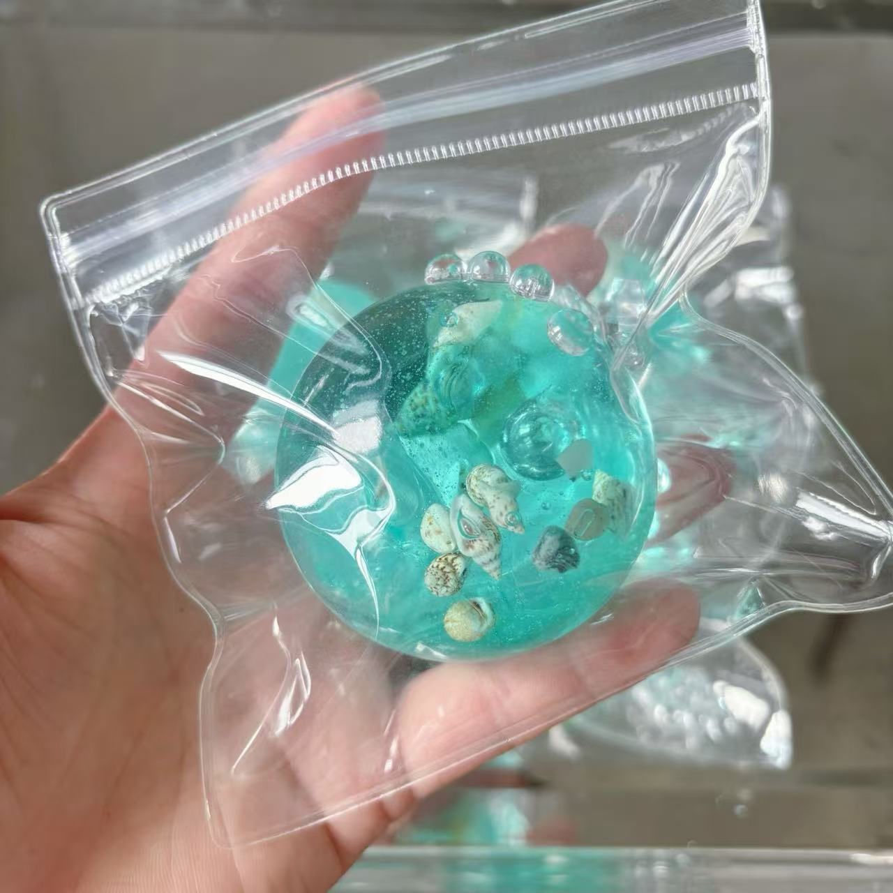 Blue Maltose Sea Squishy Fidge - مراجعة Spicy Food Snacks وسعره