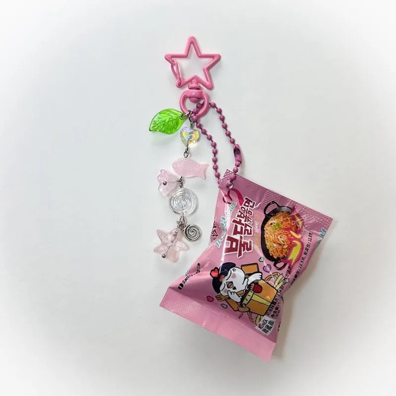 Buldak Ramen Keychain Korean S - مراجعة Spicy Food Snacks وسعره
